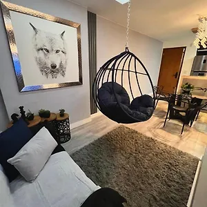Encantador Com Shopping E Piscina Apartamento Brasília